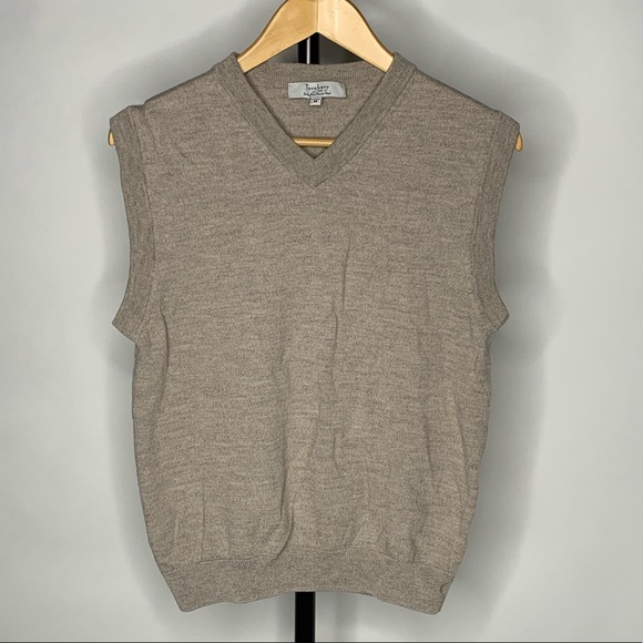 turnbury Other - Turnbury Merino Wool Pull Over Tan V Neck Vest